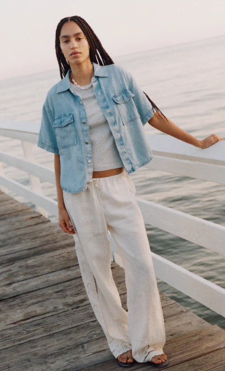 Madewell womenswear editorial image.